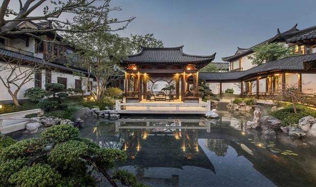 商丘中式庄园,古典与现代的完美交融 MI家设计百科 商丘中式庄园,古典与现代的完美交融 商丘中式庄园,古典与现代的完美交融 MI家设计百科