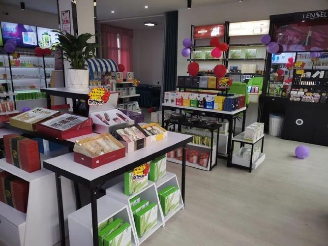打造时尚与适用并存的化妆品收银台,设计与理念的完美融合 MI家设计百科 打造时尚与适用并存的化妆品收银台,设计与理念的完美融合 打造时尚与适用并存的化妆品收银台,设计与理念的完美融合 MI家设计百科